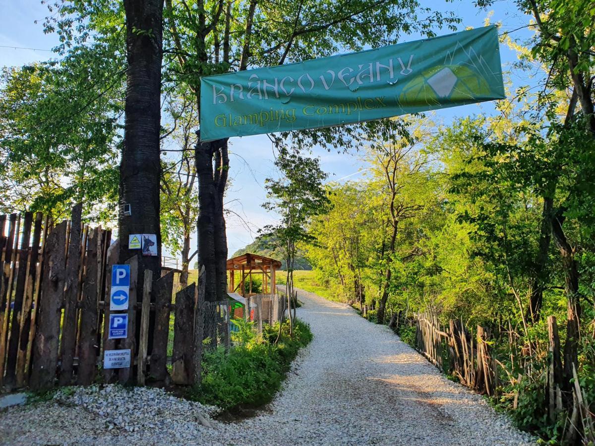 Brancoveanu Glamping Varatici Екстериор снимка